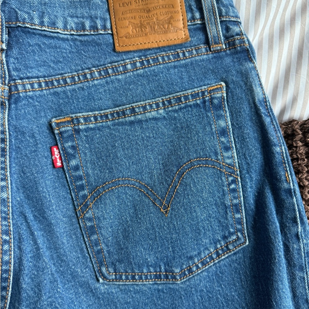 Levi's wedgie fit denim
